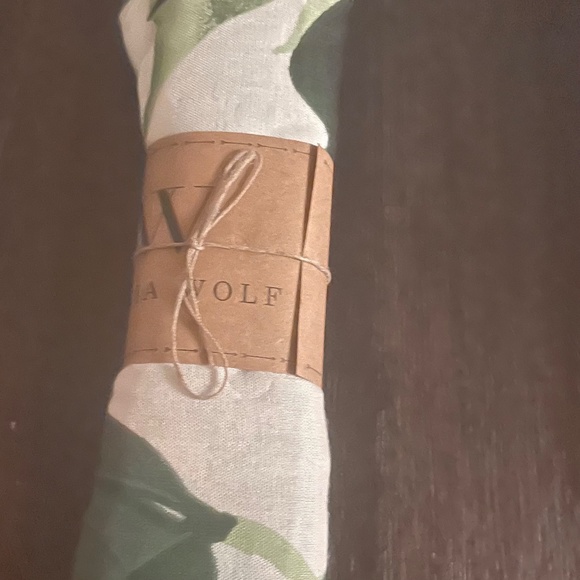 NWT!! Virginia Wolf Multi Wear Wrap - Picture 5 of 5